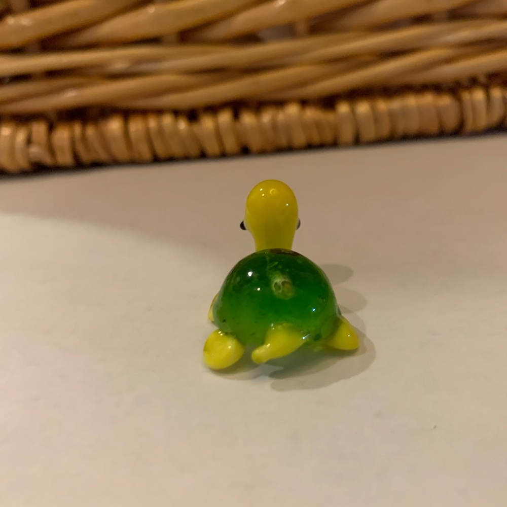 Glass figure - Picture 3 of 5